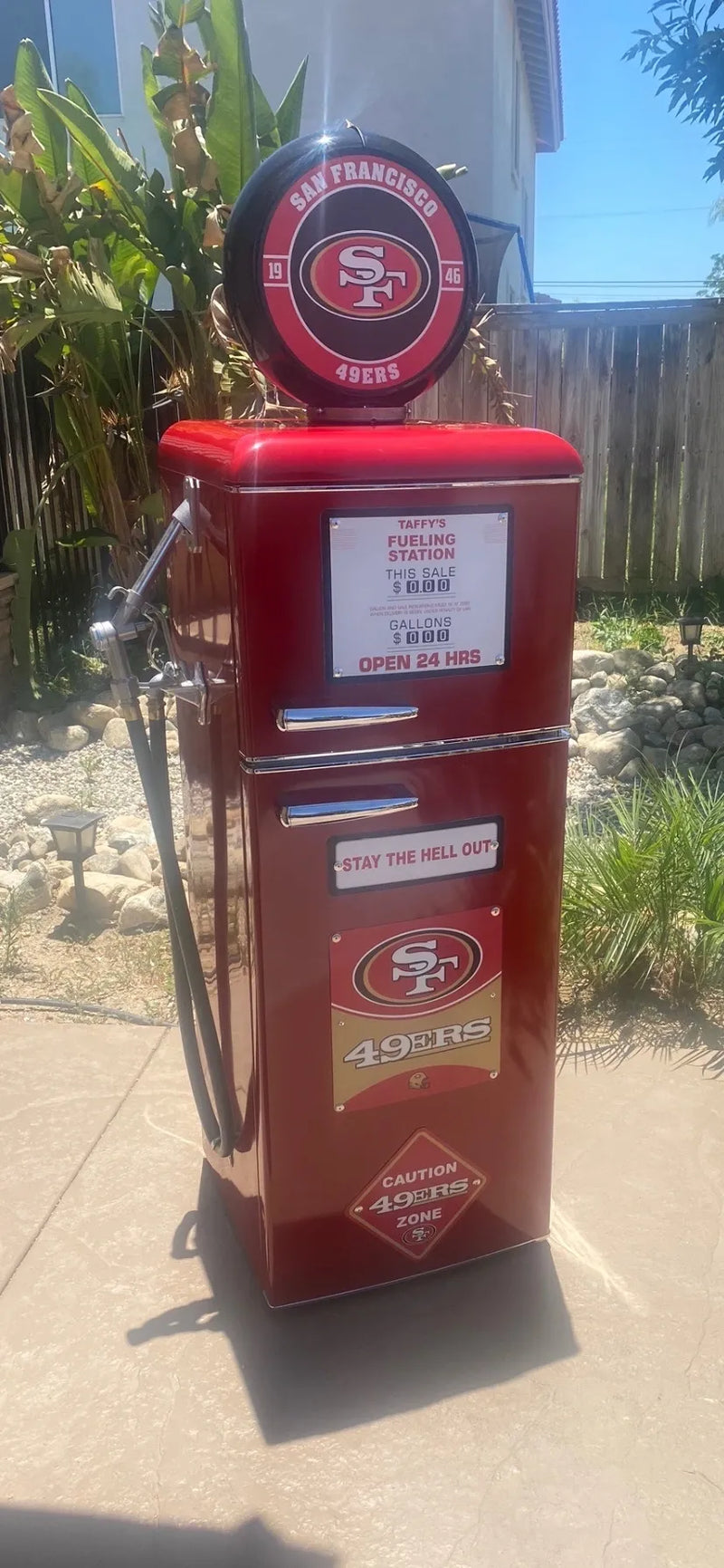 Customer photo of Texaco Tokheim 39 Style Gas Pump Replica Fridge - Red