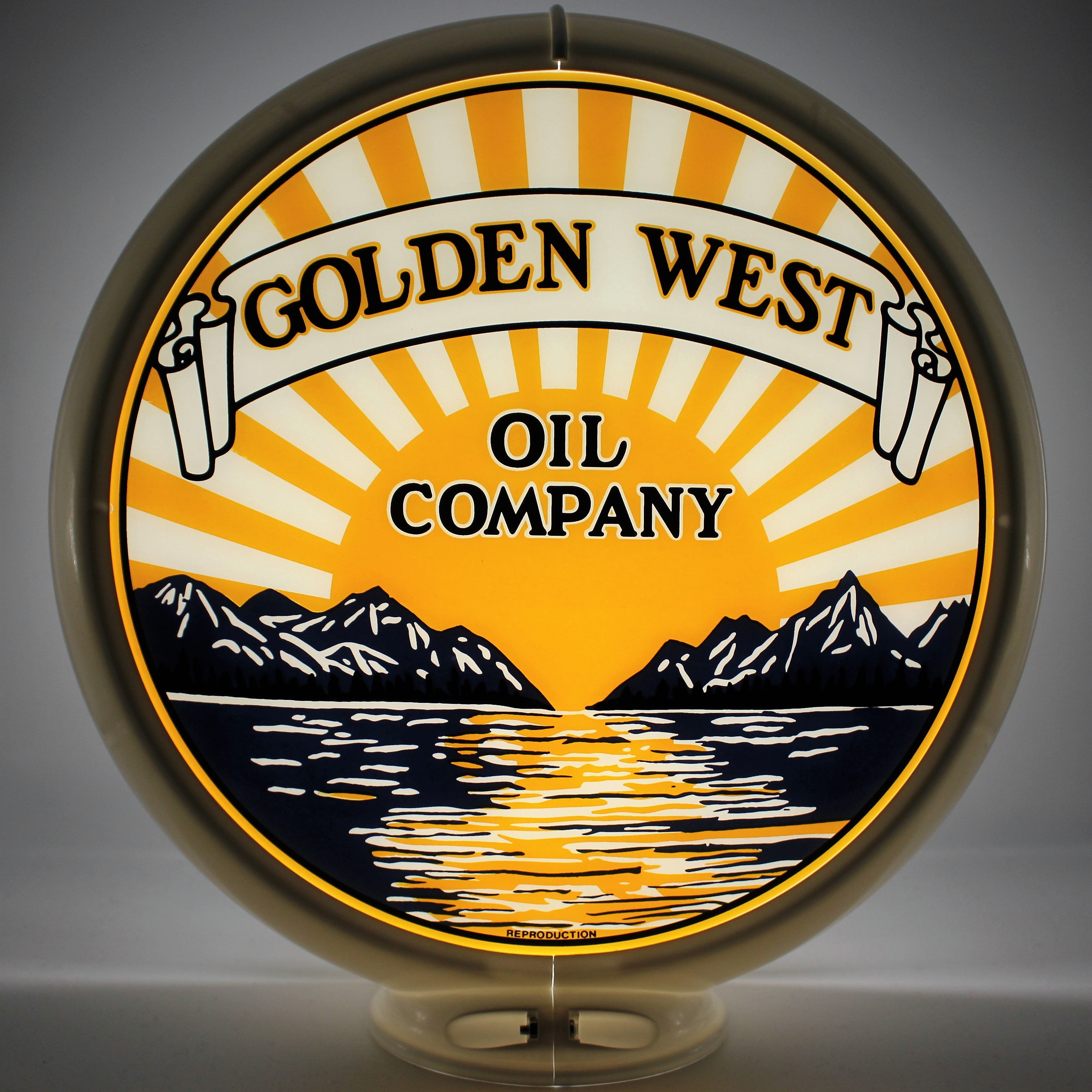 Golden West 13.5" Gas Pump Globe
