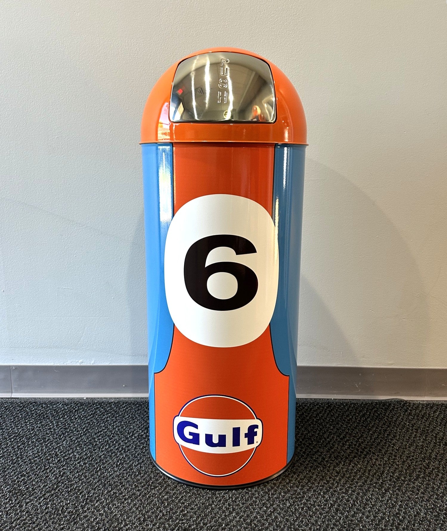 GULF HERITAGE GT40 #6 Retro Metal Trash Can