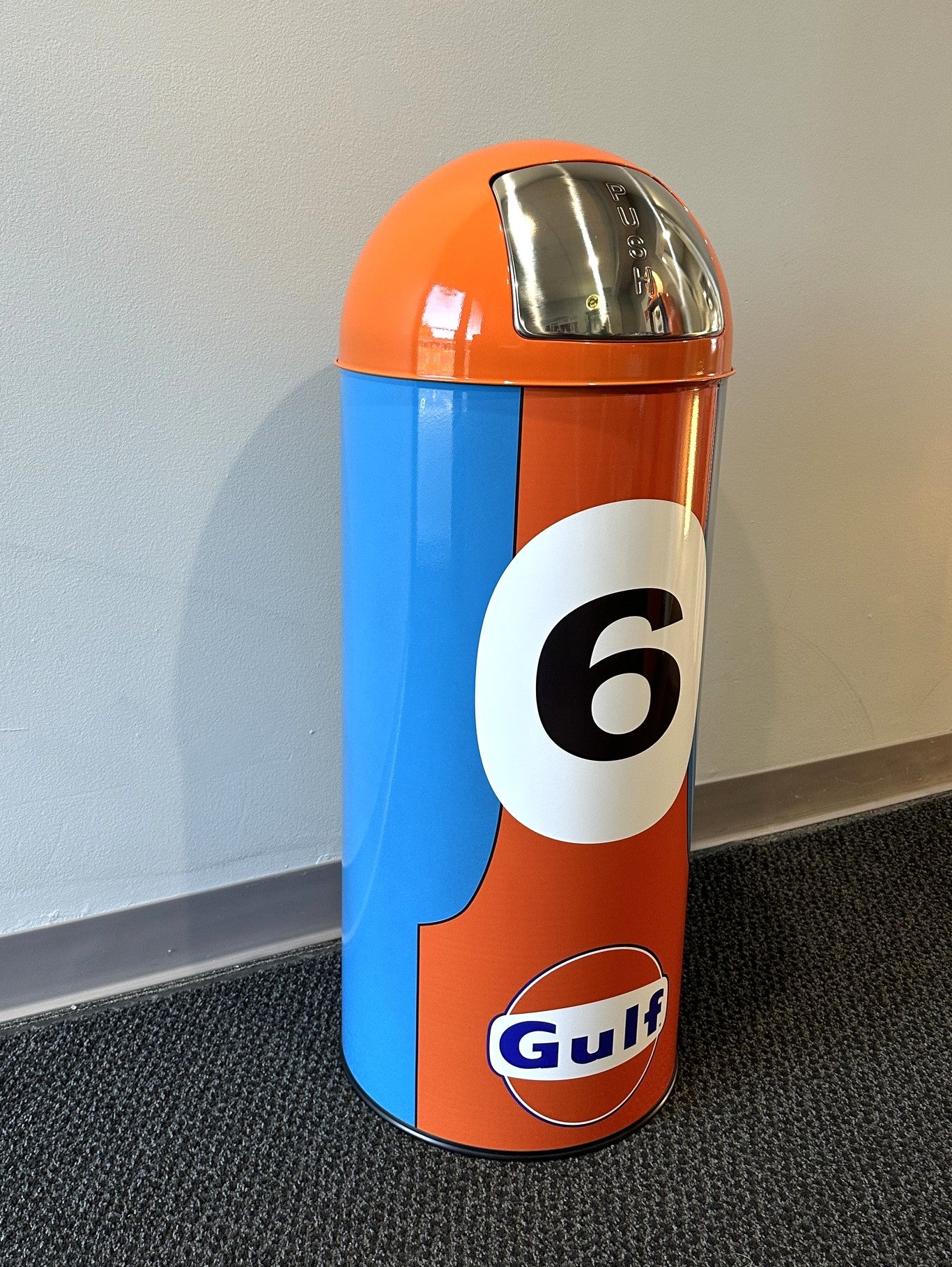 GULF HERITAGE GT40 #6 Retro Metal Trash Can