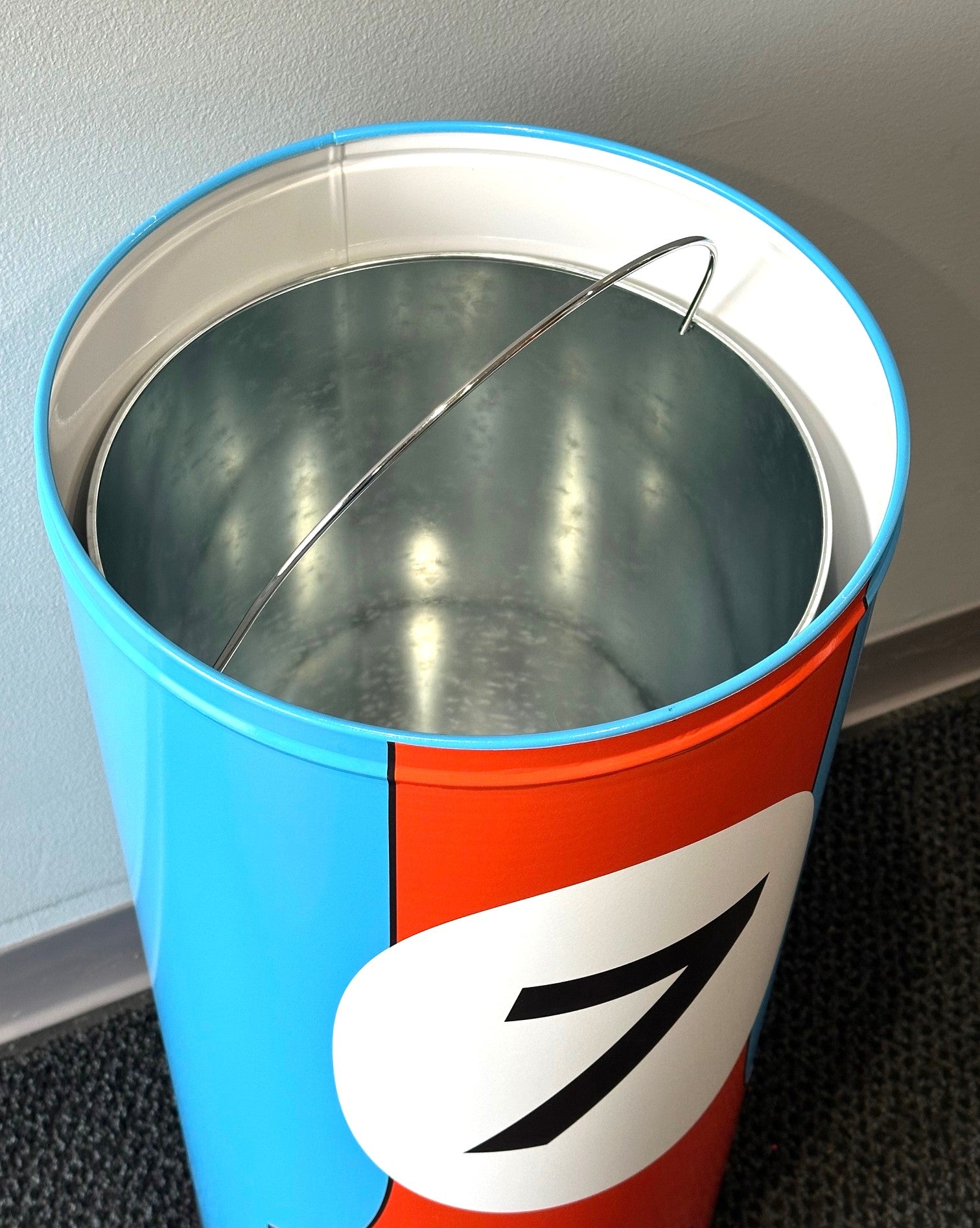 GULF Retro Metal Trash Can in GT40 #7 Racing Heritage Color Scheme