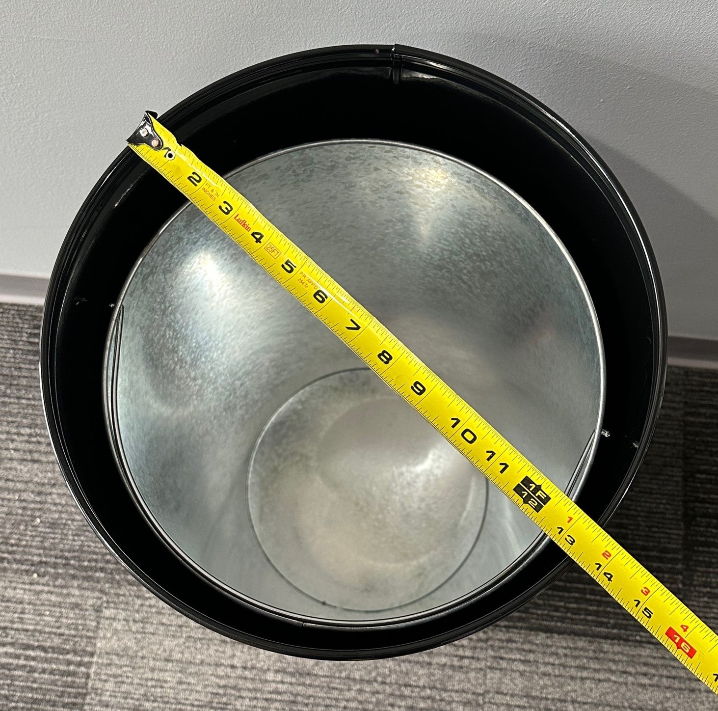 HD Retro Metal Trash Can