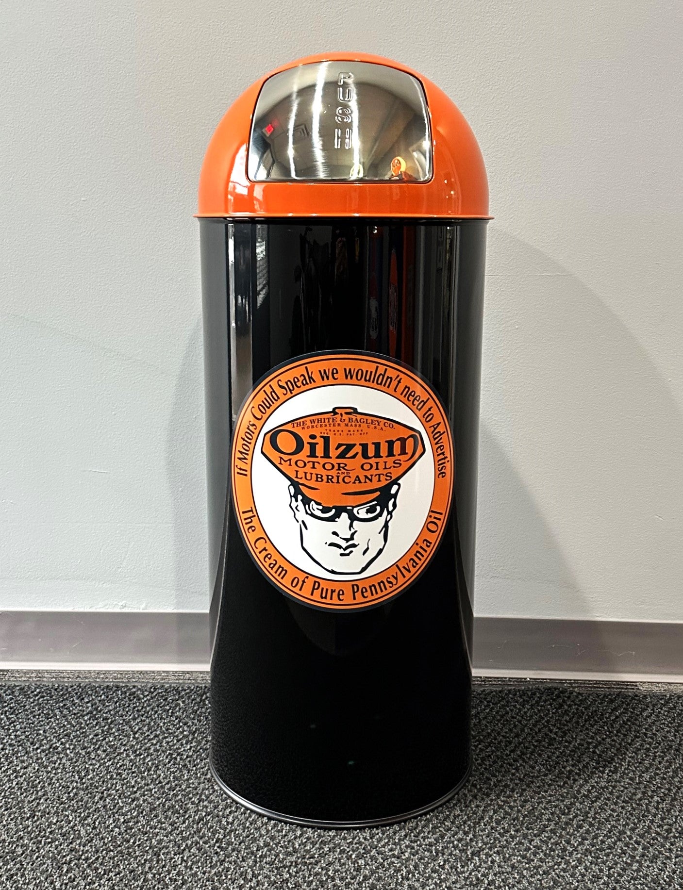 OILZUM Retro Metal Trash Can