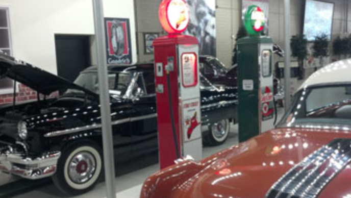 Customer photo of Sinclair Retro Gas Pump