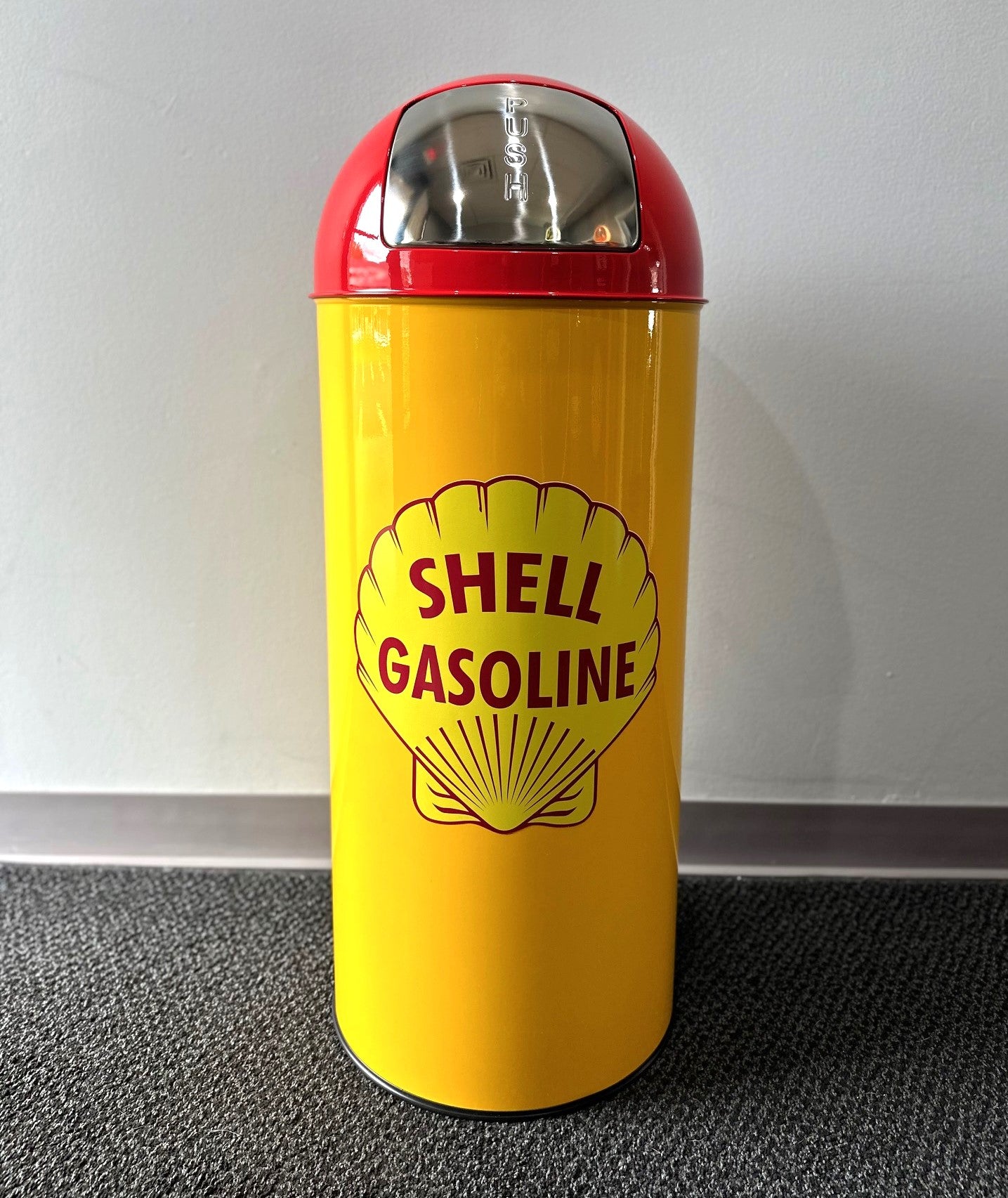 SHELL Retro Metal Trash Can