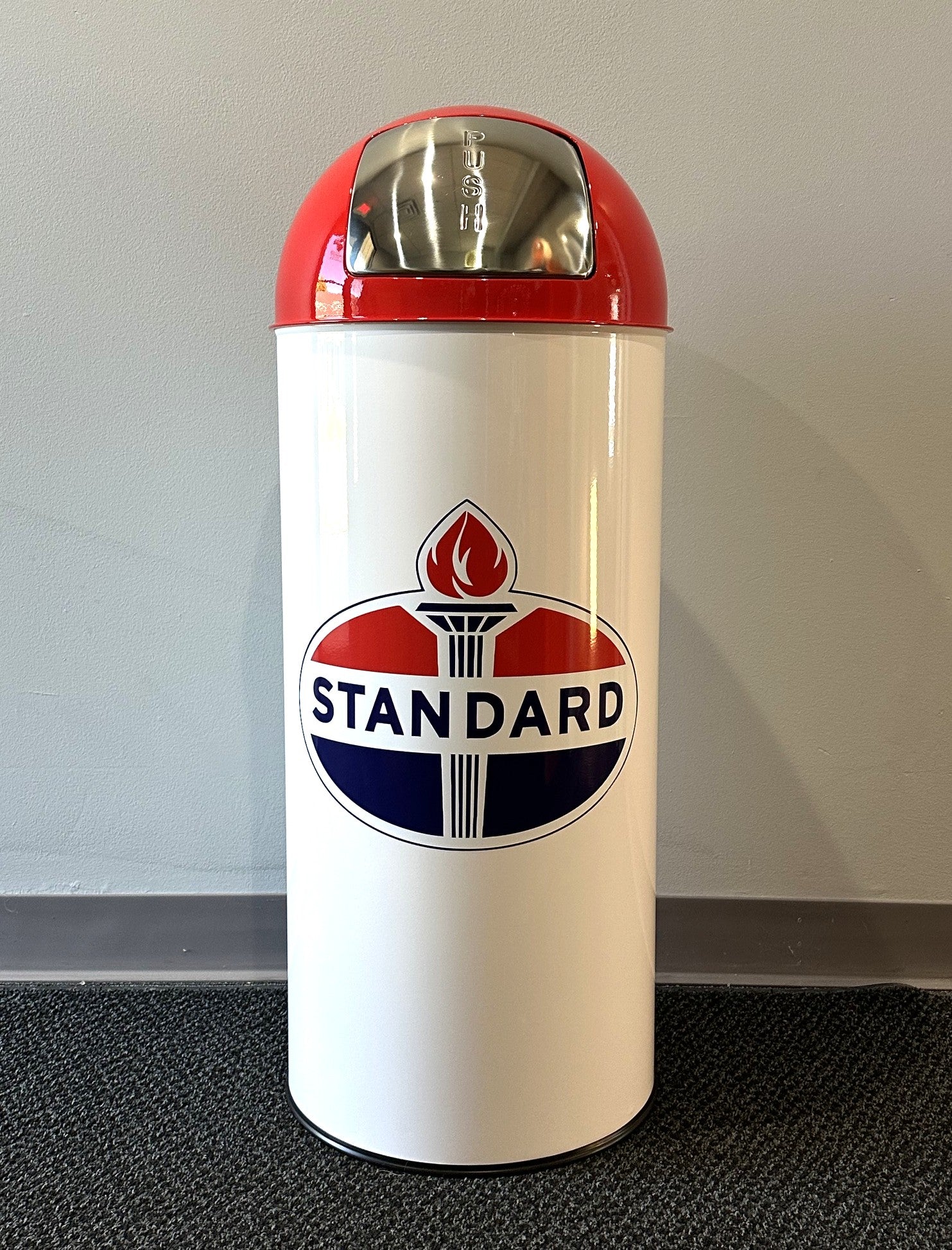 STANDARD Retro Metal Trash Can