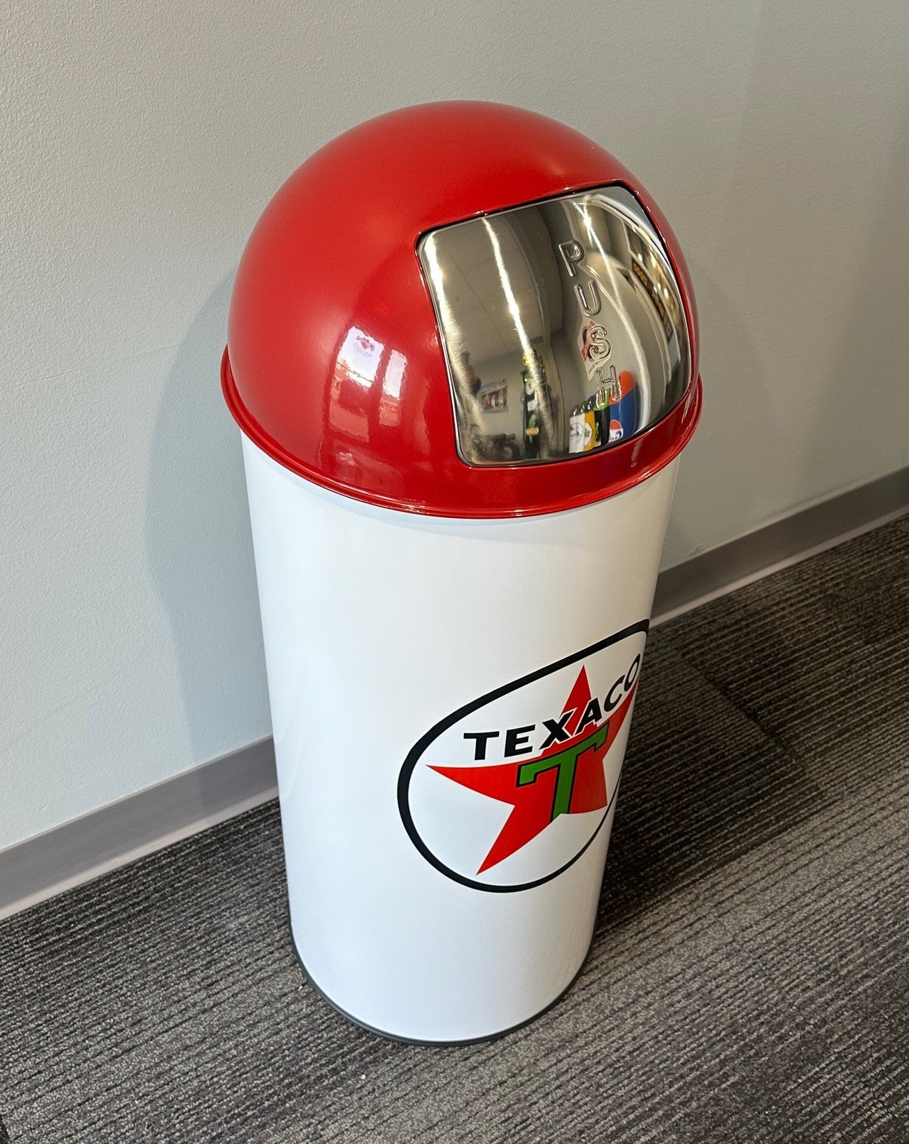 TEXACO STAR Retro Metal Trash Can